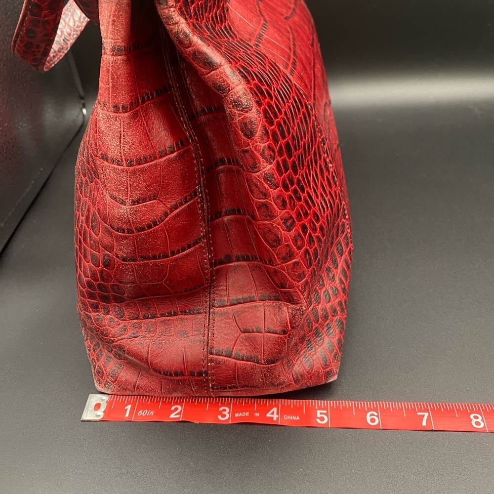 Ann Taylor Red Crocodile-Pattern Shoulder Bag- leather - Picture 7 of 11